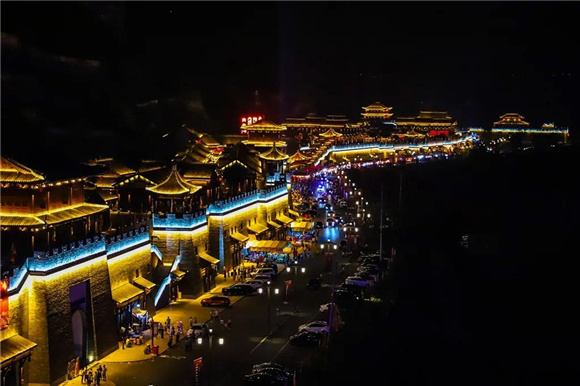 三國(guó)印巷集文化、休閑、飲食、娛樂、旅游等于一體。云陽(yáng)縣委宣傳部供圖 華龍網(wǎng)發(fā)