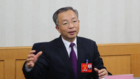 張學(xué)鋒參加第一代表團討論